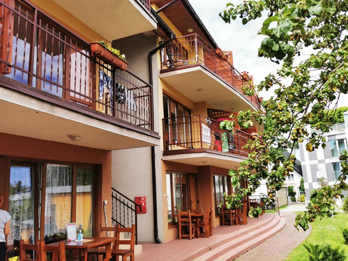 Dom Wczasowy Radosc Rewal Exterior photo